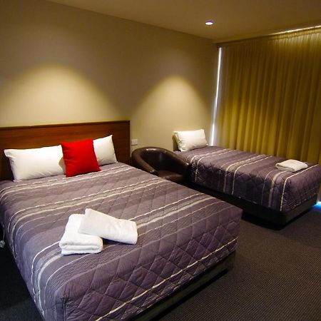 Jane Eliza Motor Inn สวอนฮิลล์ ภายนอก รูปภาพ