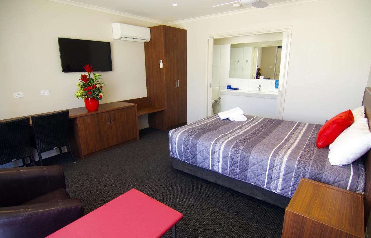 Jane Eliza Motor Inn สวอนฮิลล์ ภายนอก รูปภาพ