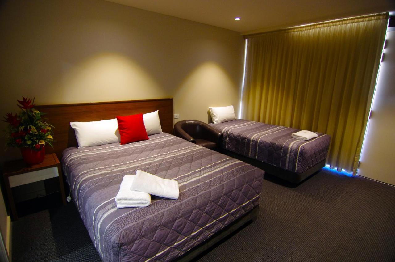 Jane Eliza Motor Inn สวอนฮิลล์ ภายนอก รูปภาพ